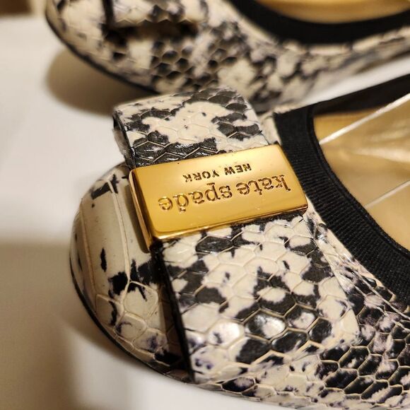 Kate Spade "Tock" Blk/Wht Snake Print Leather Ballet Flats w/Bow sz.8.5 Ret.$198 - Picture 2 of 8